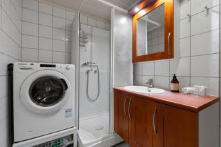 ARCTIC HOMES - The Charming House - 1