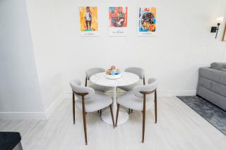 Close to the Action, Peaceful When You Return - 4