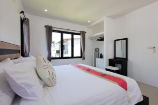 RinFin Beach House - Bangtao - 9