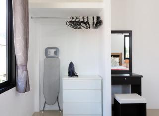 RinFin Beach House - Bangtao - 8