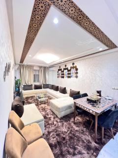 Cozy apartment and central location - 0