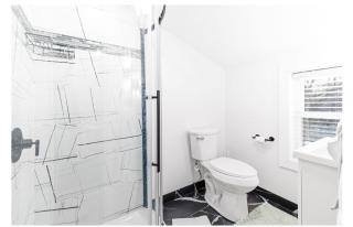 Modern Loft 4 - 5 Min Walk to Cleveland Clinic - 7