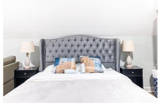 Modern Loft 4 - 5 Min Walk to Cleveland Clinic - 5