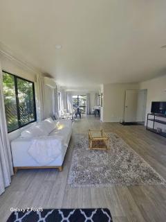 Coastal Garden Cottage - 3