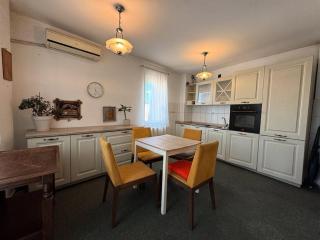 Dielli's Apartment - 4