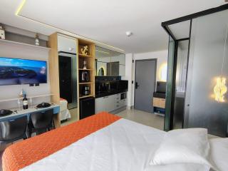 Get By Side - Charmoso flat de alto padrão a passos do mar - 0