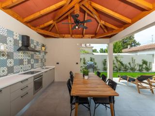 Stylish Umag Villa Just 200 m from the Sea - 4