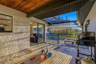 Pickleball ON GOLF Course Heated Pool Renovated Home, 3 bedrooms, 2 baths - 3