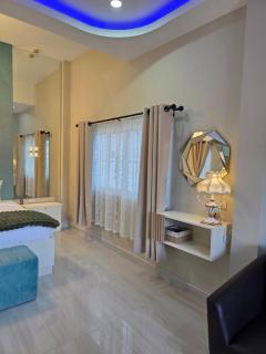 Tropical Oasis Aoyon Beach House - 7