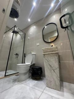 Soho Scarab Pyramids View - 6