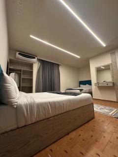 Soho Scarab Pyramids View - 7