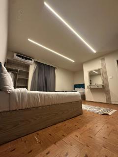 Soho Scarab Pyramids View - 3