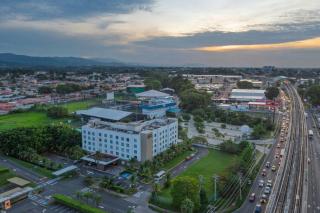Courtyard by Marriott Panama Metromall - 1