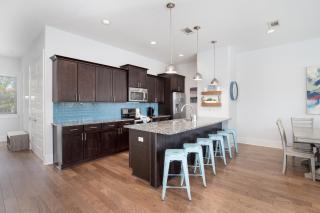 Seacrest Paradise Spacious 4 bedroom retreat in Inlet Beach, perfect for 13 guests - 5
