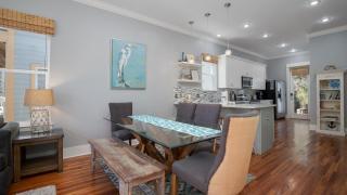 Experience luxury at Doctor - 6