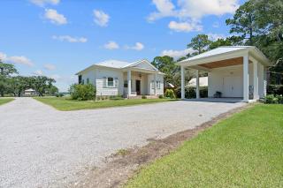 Bayfront Bliss Luxe 2BR Retreat with Stunning Views in Santa Rosa Beach - 9
