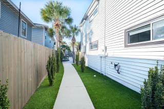 Experience luxury at Destin Dolphin a spacious 4 bedroom retreat in Crystal Beach - 5