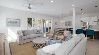 Experience luxury at Four Suns, an 8-bedroom retreat in Destin - 7