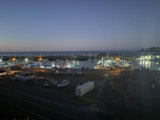 The White Haus - Beach -Wine -Hot tub -Seafood - 8