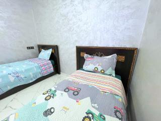 2BR Luxurious Apartment - 2 Min from City Center - 2