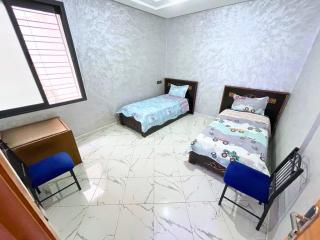 2BR Luxurious Apartment - 2 Min from City Center - 4