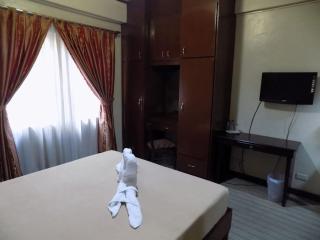 Rooms near Burnham Park - 1