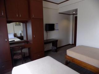 Rooms near Burnham Park - 6