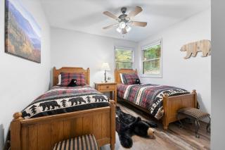 Bella Vita - Pet Friendly Cabin - 2