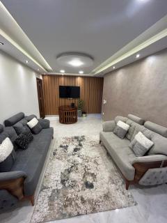 شقة فندقية المهندسين ميدان لبنان3 - 0