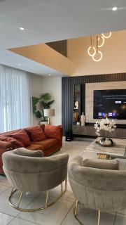 Goosebumps Luxury Homes & Apt - 3