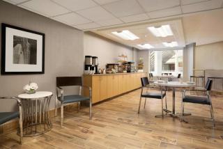 DoubleTree by Hilton Stamford - 3