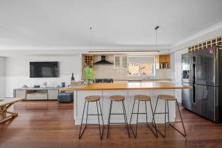 Karinya Jervis Bay - 4BR home & optional studio - 4