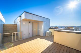 Centrally Located 3-Bedroom Townhouse in Vaughan - 3