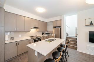Centrally Located 3-Bedroom Townhouse in Vaughan - 7