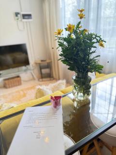 Cozy Garden Cottage - 6