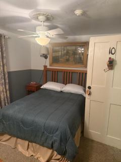 Historic Rider's Inn - 4