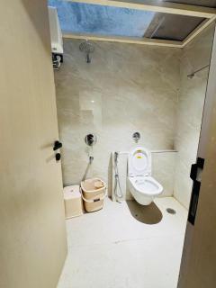 Hotel Ratan Infinity - 1