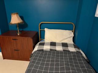 Sunshine room on Downsview - 6