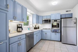 Forest Glen Silver Spring Gem - Parking - 8