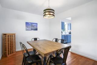 Forest Glen Silver Spring Gem - Parking - 4