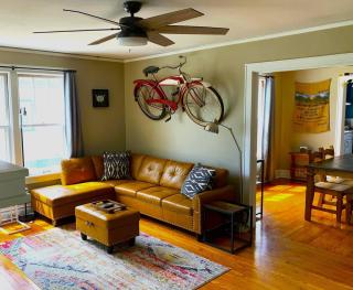 State ParksBungalowCoffeeBarPetFriendlyPorch - 7