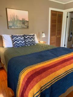 State ParksBungalowCoffeeBarPetFriendlyPorch - 7