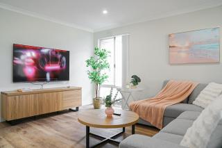 StayAU Pet-friendly Family's Perfect Beach Getaway - 0