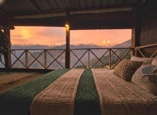 Chaukhamba Cradle - 0