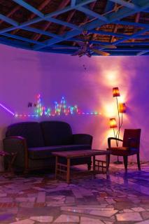 White Rocks Beach Resort - 5