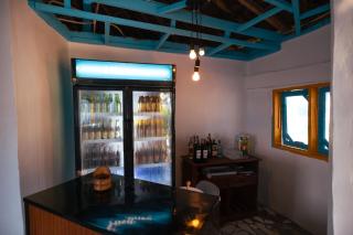 White Rocks Beach Resort - 2