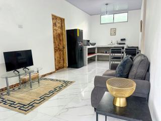 Arcata Jungle Black Beach, Puerto Viejo - 0