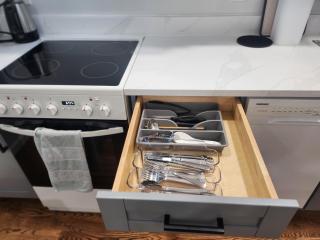 Modern Luxury 2-Bedroom Executive Residence Near MetLife & NYC - 2