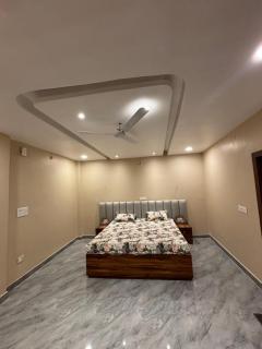 Lovkush Bhavan Valmiki ashram guest house - 0