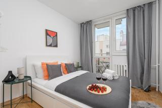 Lumina bright apartment near Łazienki Królewskie - 8